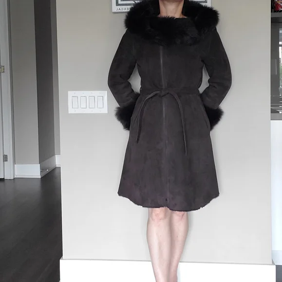 π 4X HOST PICK π π₯NEW π₯ Genuine Shearling Coat with Hood - Picture 12 of 16